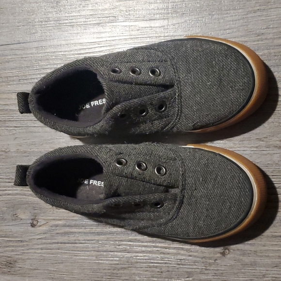 🧡 Joe Fresh | Toddler Canvas Slip-On Sneakers | Size 9 - Picture 2 of 6